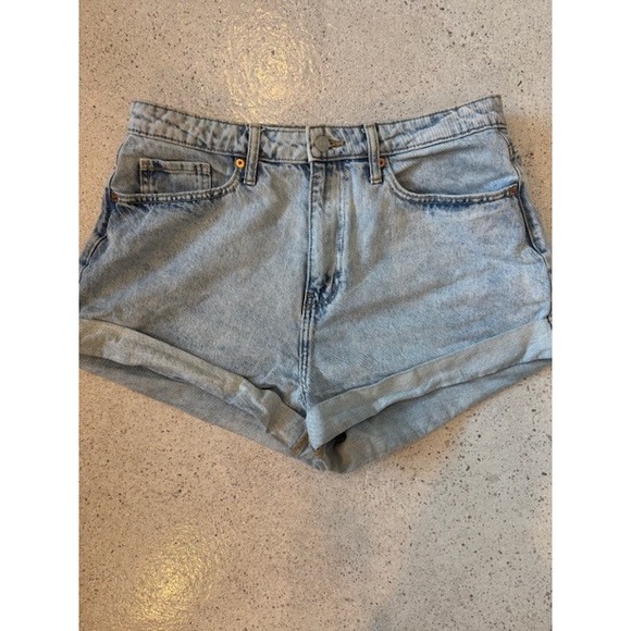 Wild Fable Women's Size 12/31R Super High‎ Rise Mom Denim Shorts - Picture 2 of 4